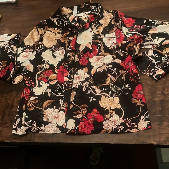 Other - Two piece set silk pajama